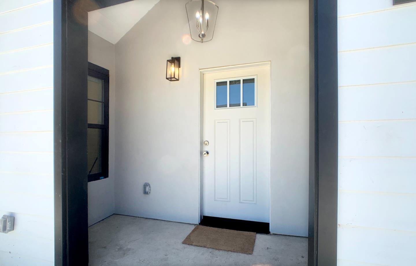 Detail Gallery Image 5 of 28 For 295 Murlagan Ave, Mountain View,  CA 94043 - 3 Beds | 2 Baths