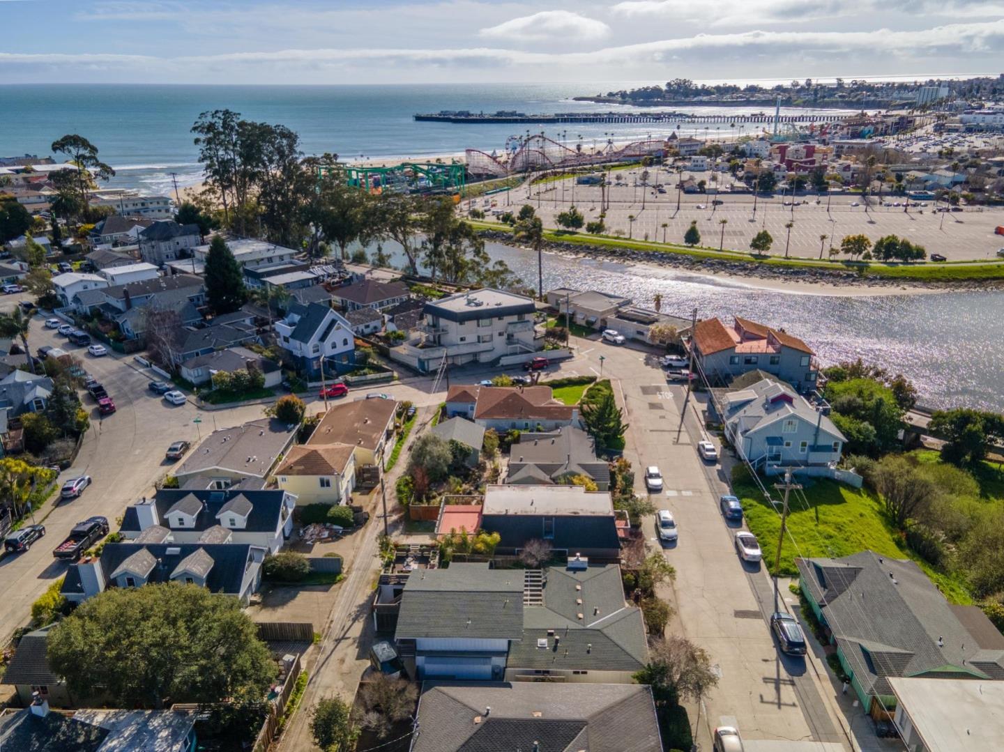 Detail Gallery Image 39 of 41 For 218 Buena Vista Ave, Santa Cruz,  CA 95062 - 3 Beds | 2 Baths