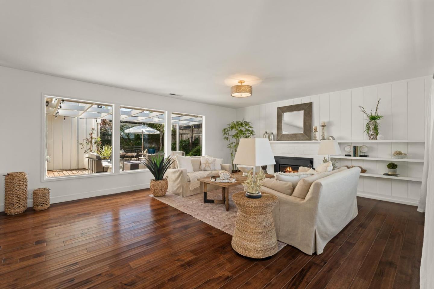 Detail Gallery Image 8 of 41 For 218 Buena Vista Ave, Santa Cruz,  CA 95062 - 3 Beds | 2 Baths