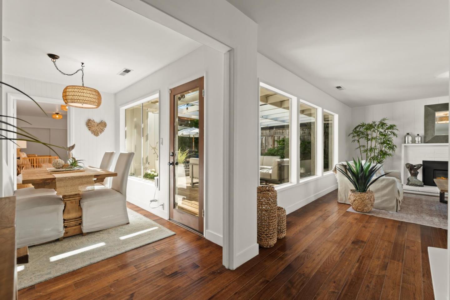 Detail Gallery Image 9 of 41 For 218 Buena Vista Ave, Santa Cruz,  CA 95062 - 3 Beds | 2 Baths