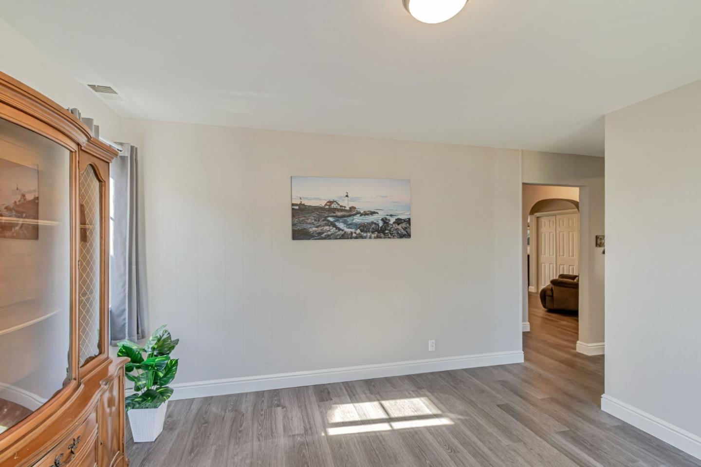 Detail Gallery Image 16 of 30 For 2592 Amethyst Dr, Santa Clara,  CA 95051 - 3 Beds | 2 Baths
