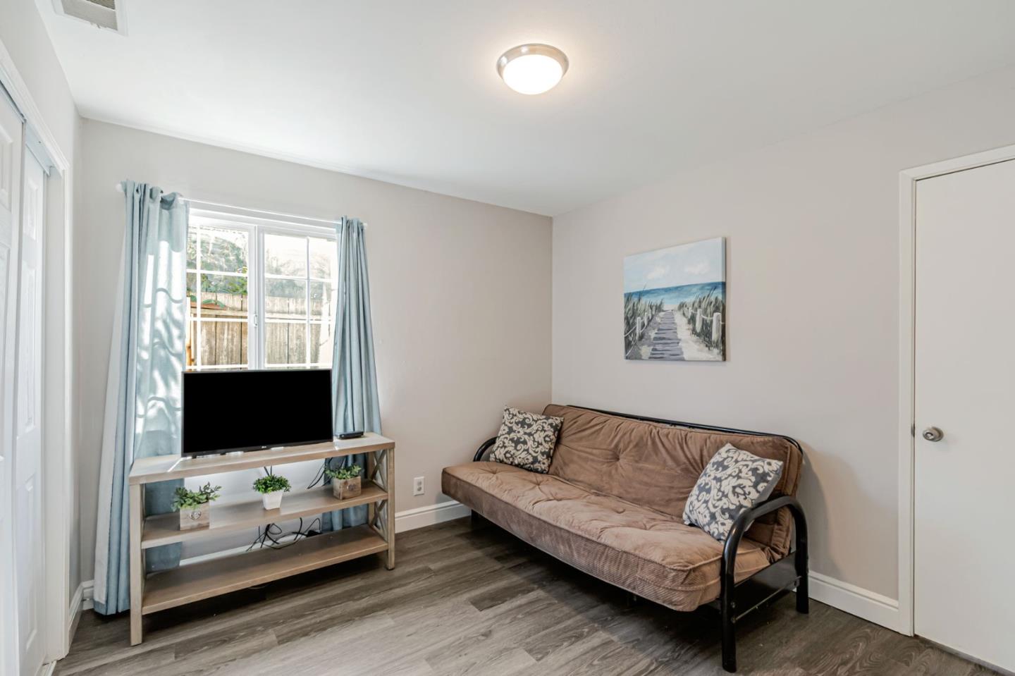 Detail Gallery Image 18 of 30 For 2592 Amethyst Dr, Santa Clara,  CA 95051 - 3 Beds | 2 Baths