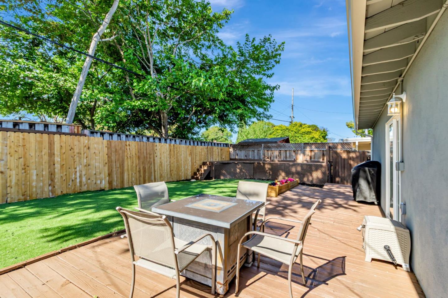 Detail Gallery Image 29 of 30 For 2592 Amethyst Dr, Santa Clara,  CA 95051 - 3 Beds | 2 Baths