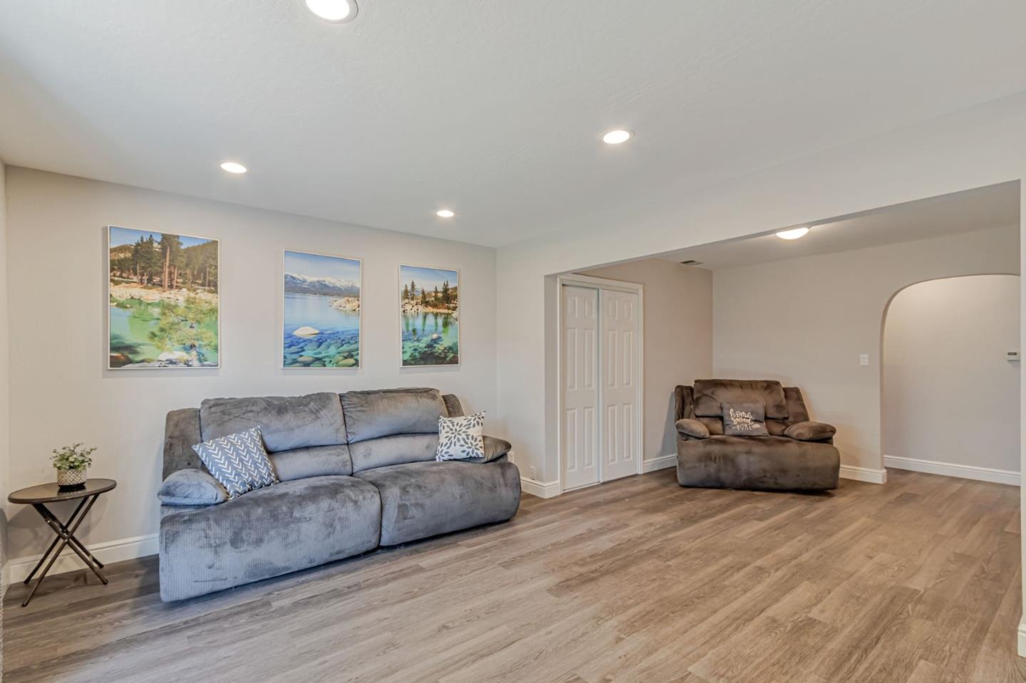 Detail Gallery Image 8 of 30 For 2592 Amethyst Dr, Santa Clara,  CA 95051 - 3 Beds | 2 Baths
