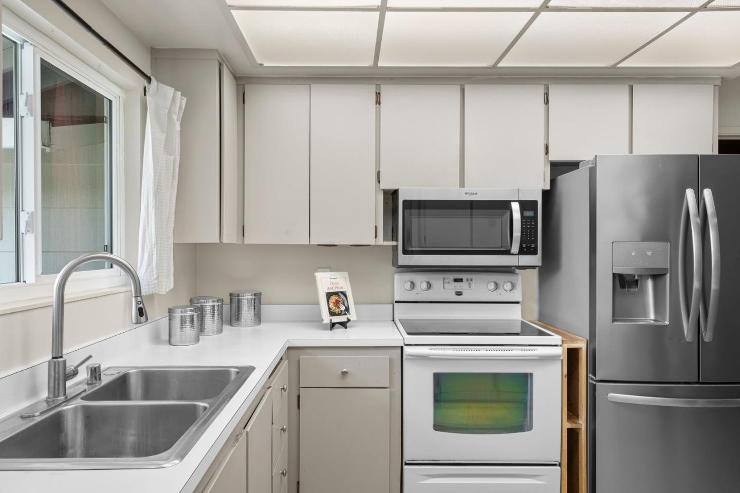 Detail Gallery Image 18 of 43 For 702 Cree Dr, San Jose,  CA 95123 - 4 Beds | 2 Baths