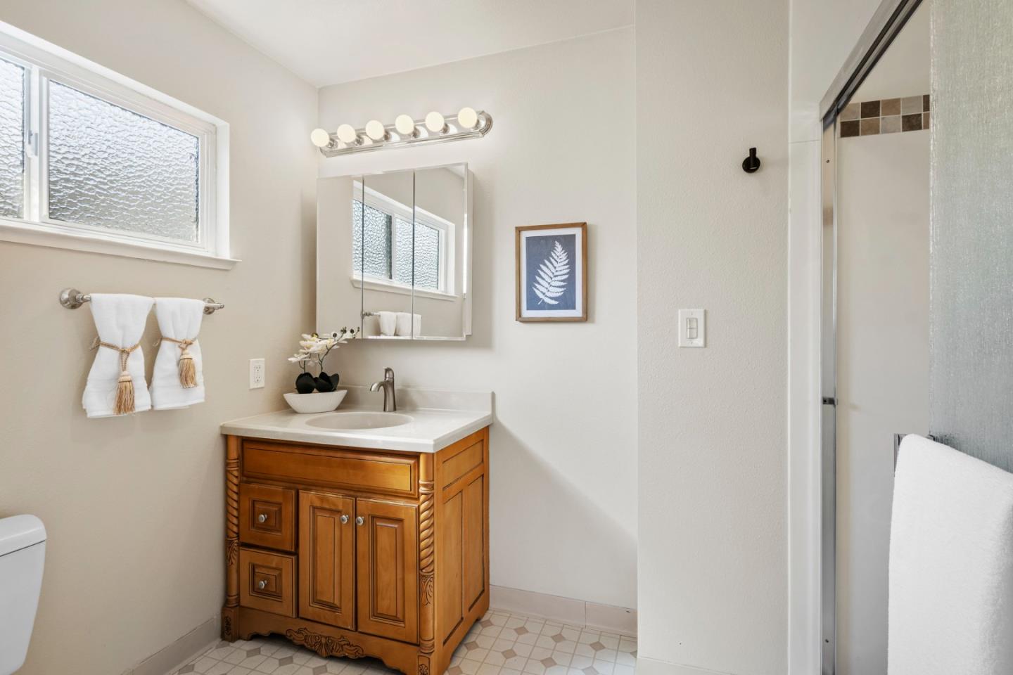 Detail Gallery Image 24 of 43 For 702 Cree Dr, San Jose,  CA 95123 - 4 Beds | 2 Baths