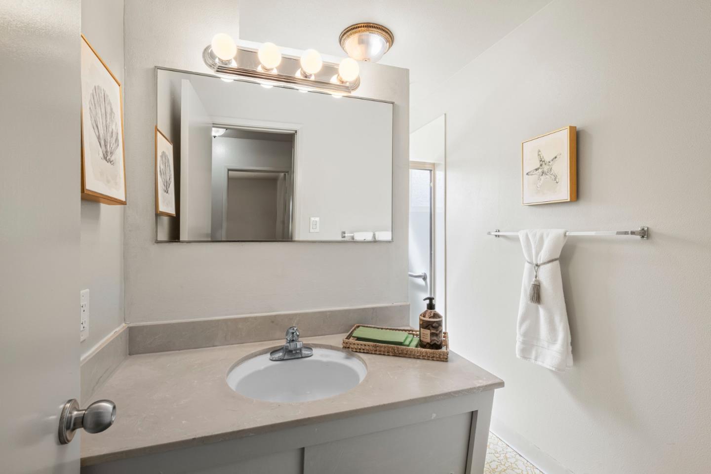 Detail Gallery Image 27 of 43 For 702 Cree Dr, San Jose,  CA 95123 - 4 Beds | 2 Baths