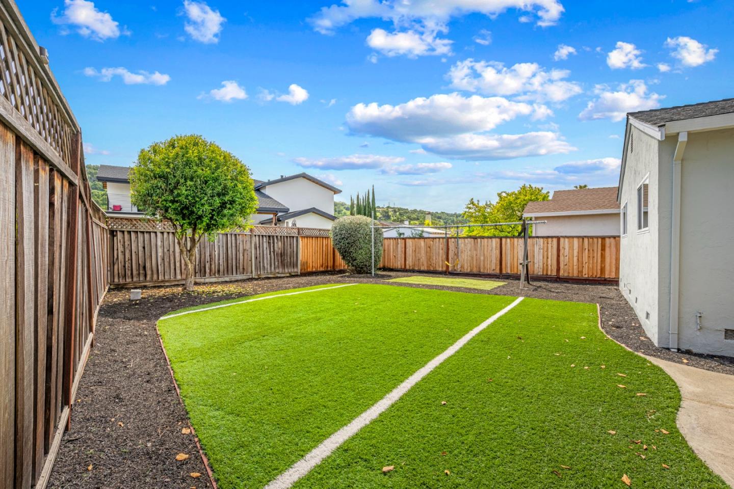 Detail Gallery Image 36 of 43 For 702 Cree Dr, San Jose,  CA 95123 - 4 Beds | 2 Baths