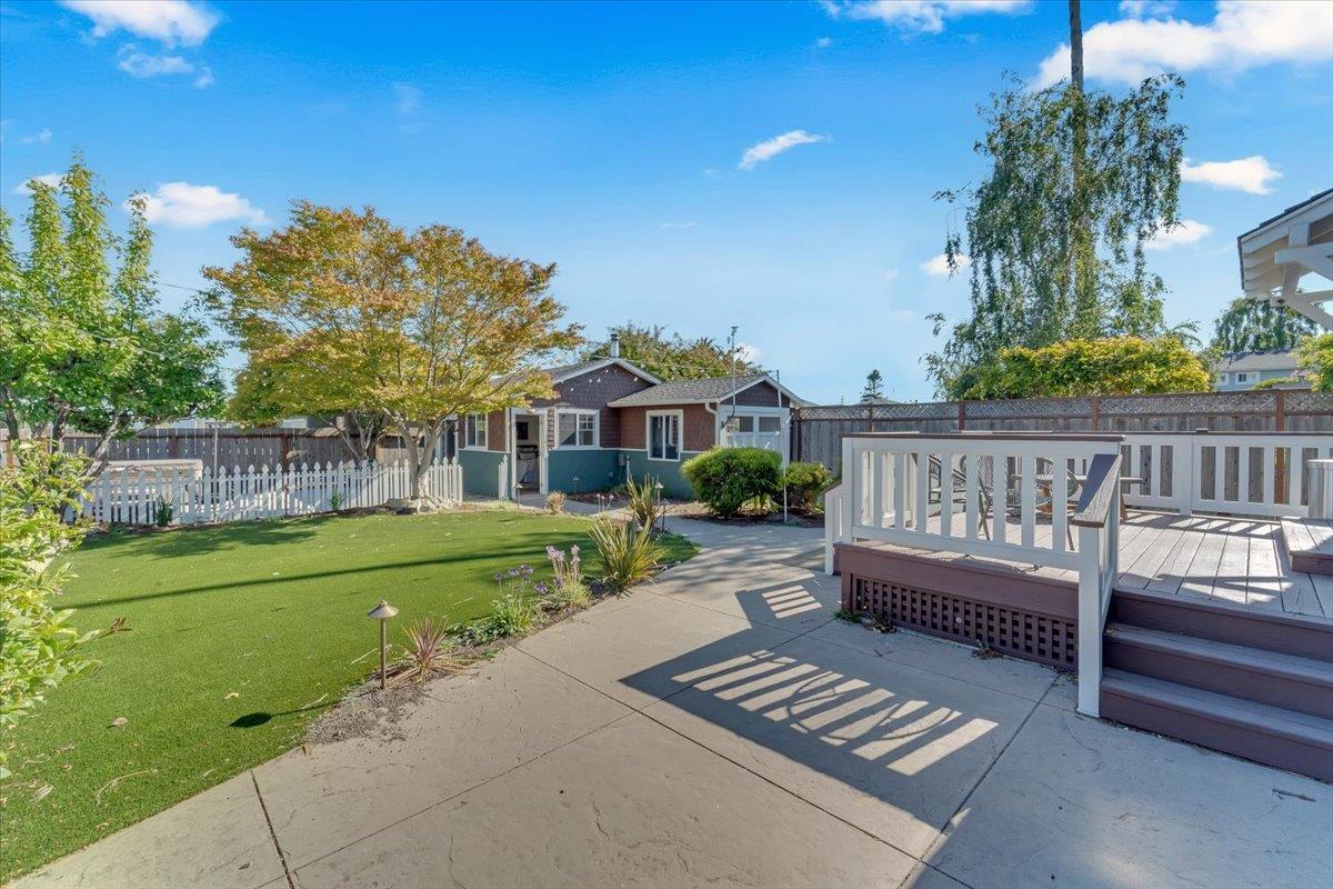 Detail Gallery Image 35 of 51 For 1901 Delaware Ave, Santa Cruz,  CA 95060 - 3 Beds | 2 Baths