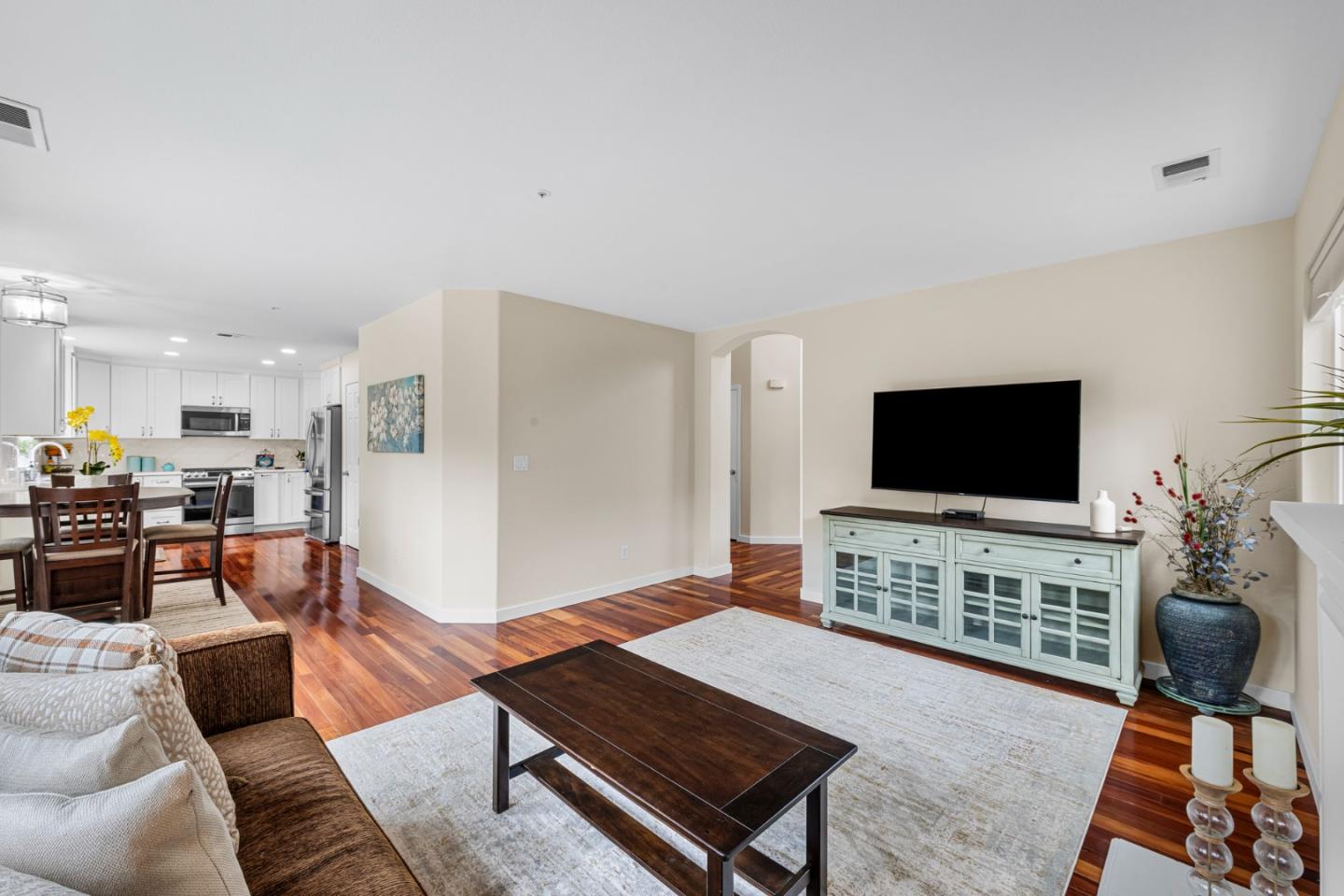 Detail Gallery Image 14 of 53 For 360 via Largo, Morgan Hill,  CA 95037 - 5 Beds | 3 Baths