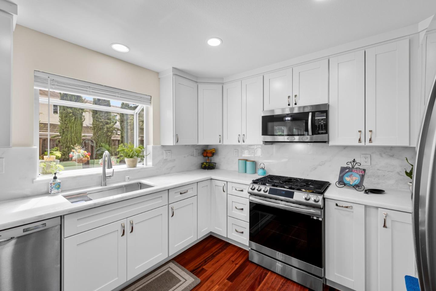 Detail Gallery Image 21 of 53 For 360 via Largo, Morgan Hill,  CA 95037 - 5 Beds | 3 Baths