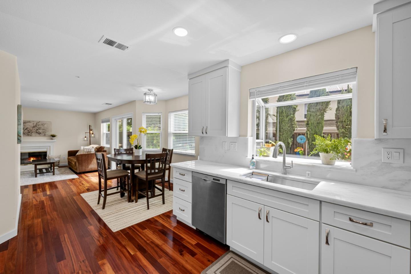 Detail Gallery Image 22 of 53 For 360 via Largo, Morgan Hill,  CA 95037 - 5 Beds | 3 Baths