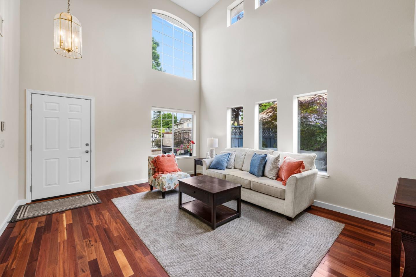 Detail Gallery Image 7 of 53 For 360 via Largo, Morgan Hill,  CA 95037 - 5 Beds | 3 Baths