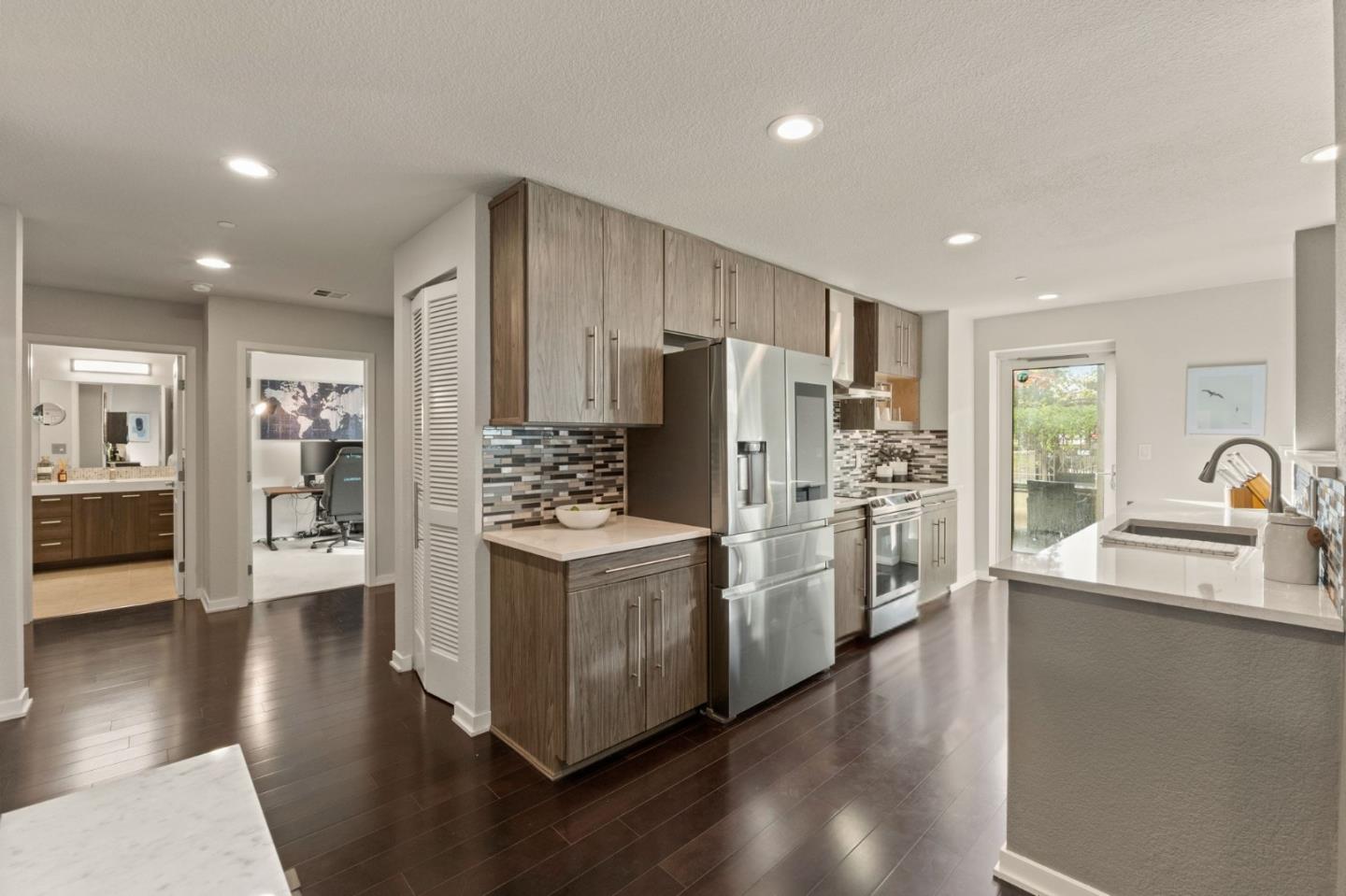 Detail Gallery Image 6 of 43 For 1375 Lick Ave #121,  San Jose,  CA 95110 - 1 Beds | 1 Baths