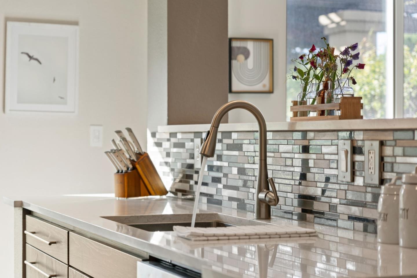 Detail Gallery Image 7 of 43 For 1375 Lick Ave #121,  San Jose,  CA 95110 - 1 Beds | 1 Baths