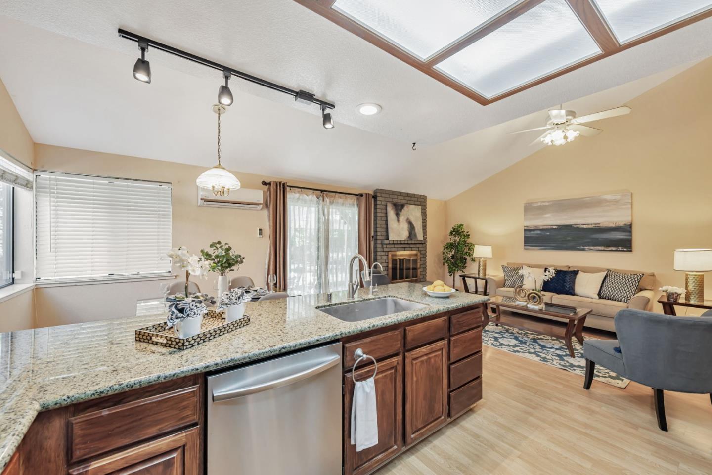 Detail Gallery Image 13 of 31 For 3428 Holderman Dr, San Jose,  CA 95148 - 4 Beds | 2 Baths