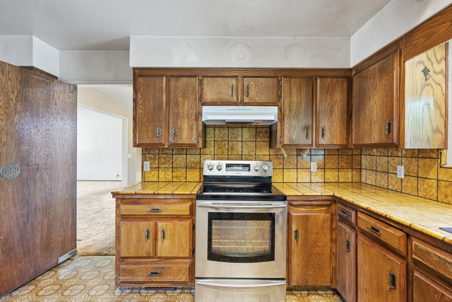 Detail Gallery Image 22 of 73 For 307 Mansfield Rd, Hollister,  CA 95023 - 3 Beds | 3 Baths