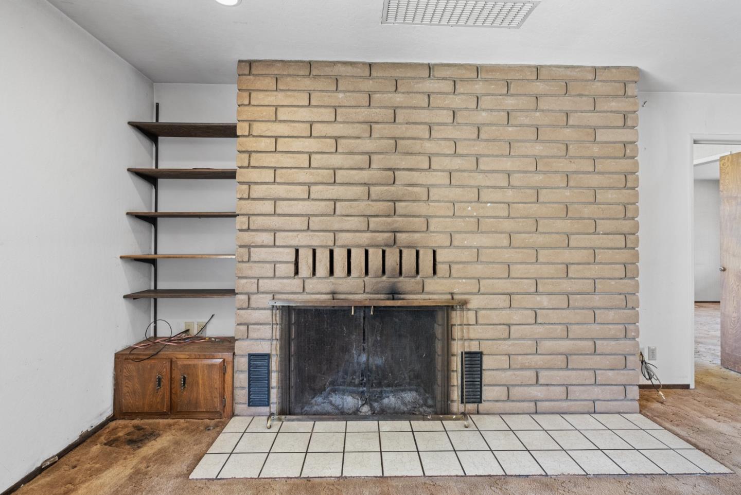 Detail Gallery Image 26 of 73 For 307 Mansfield Rd, Hollister,  CA 95023 - 3 Beds | 3 Baths