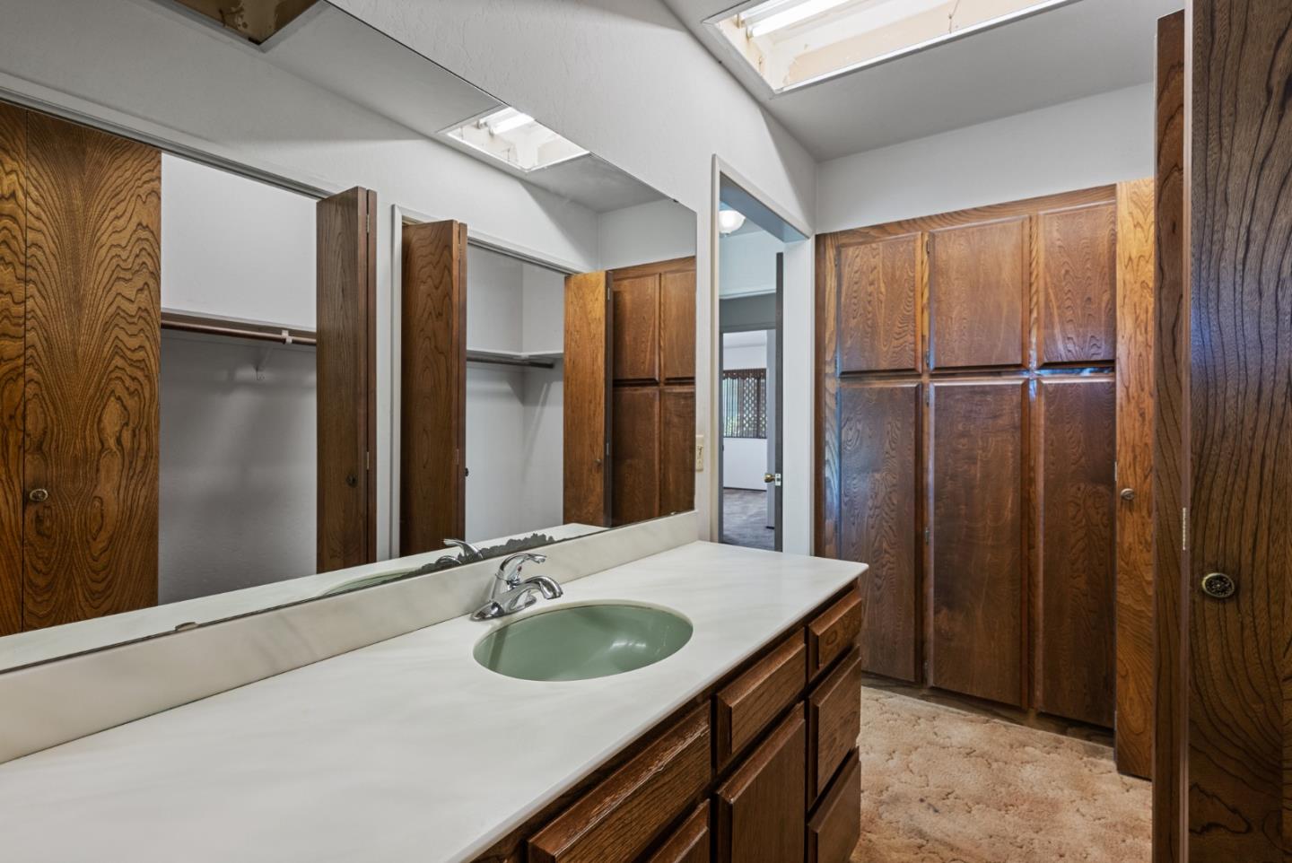 Detail Gallery Image 41 of 73 For 307 Mansfield Rd, Hollister,  CA 95023 - 3 Beds | 3 Baths
