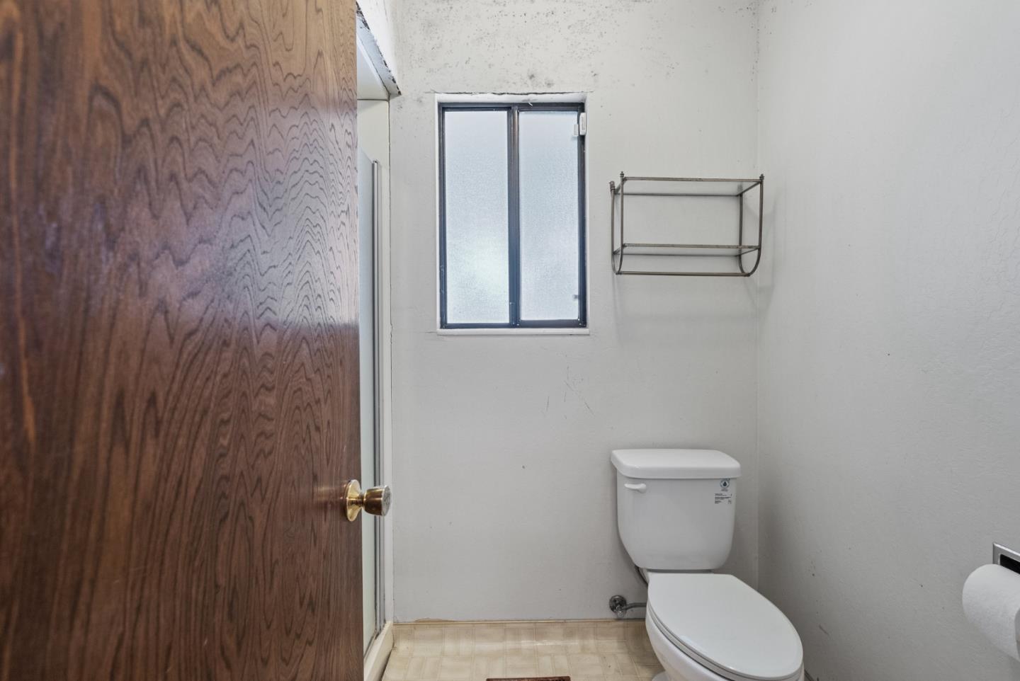 Detail Gallery Image 42 of 73 For 307 Mansfield Rd, Hollister,  CA 95023 - 3 Beds | 3 Baths