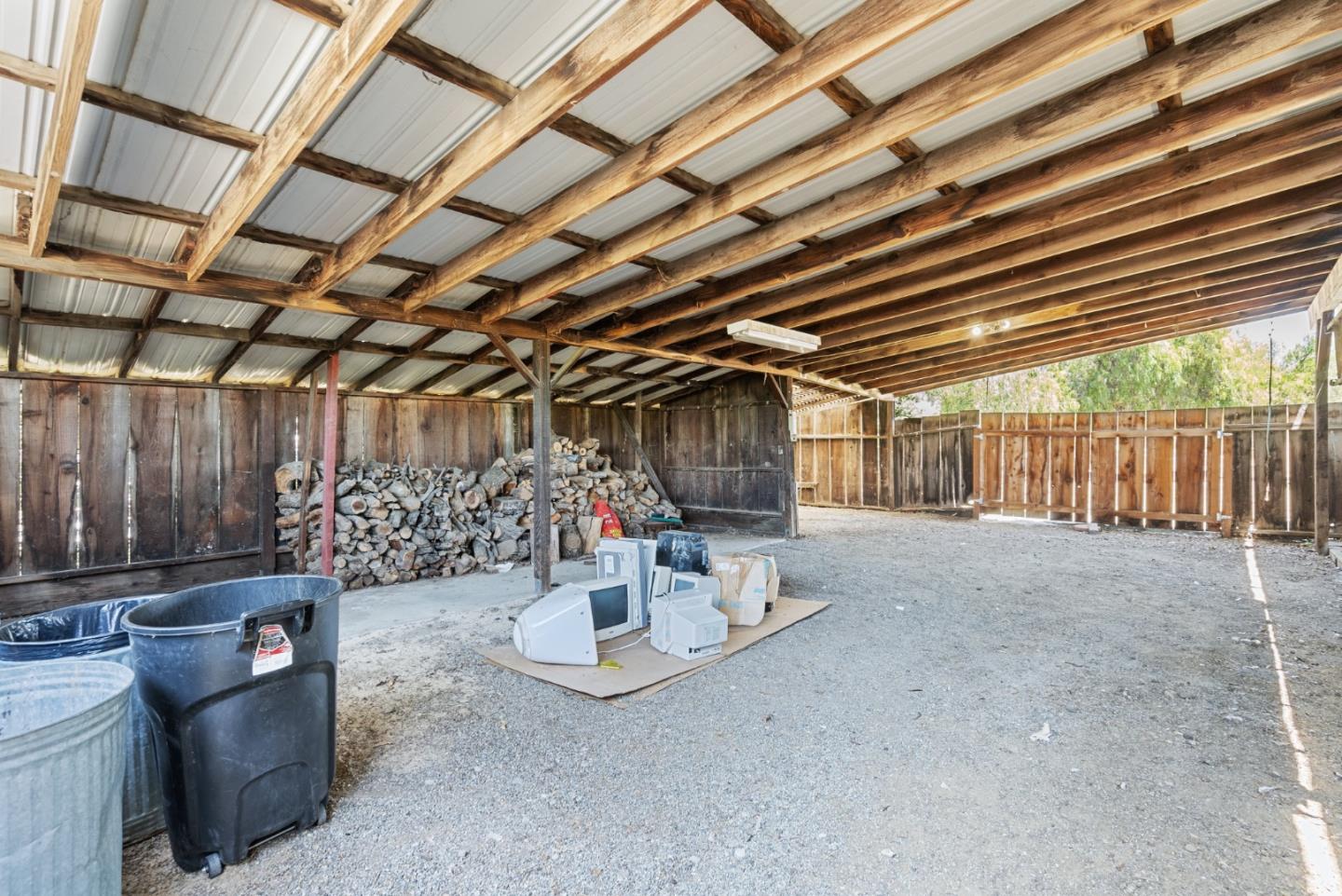 Detail Gallery Image 59 of 73 For 307 Mansfield Rd, Hollister,  CA 95023 - 3 Beds | 3 Baths