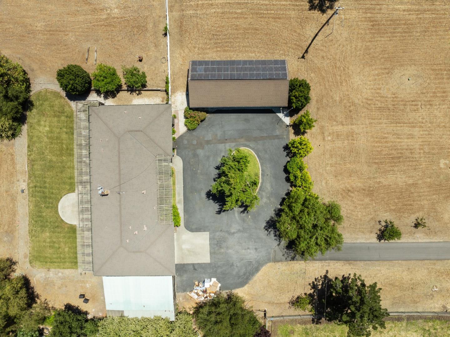 Detail Gallery Image 65 of 73 For 307 Mansfield Rd, Hollister,  CA 95023 - 3 Beds | 3 Baths