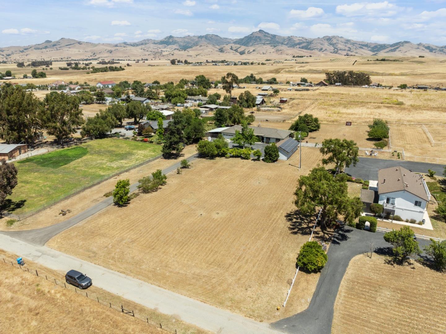 Detail Gallery Image 73 of 73 For 307 Mansfield Rd, Hollister,  CA 95023 - 3 Beds | 3 Baths