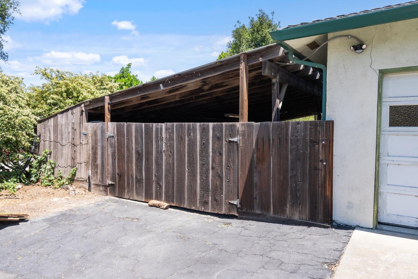 Detail Gallery Image 8 of 73 For 307 Mansfield Rd, Hollister,  CA 95023 - 3 Beds | 3 Baths