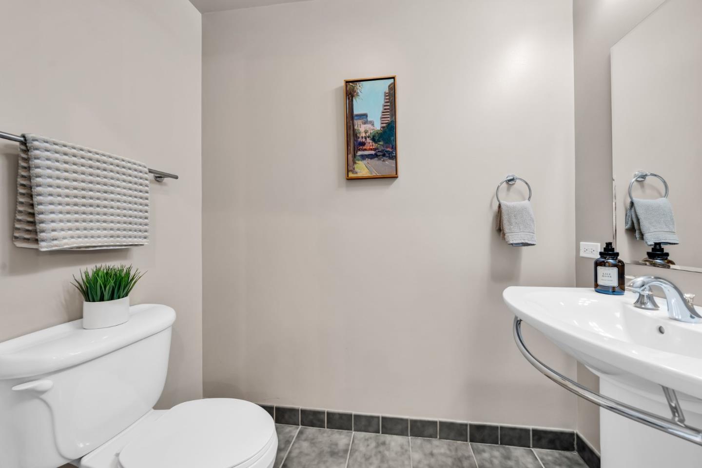 Detail Gallery Image 18 of 70 For 88 E San Fernando St #1403,  San Jose,  CA 95113 - 2 Beds | 2/1 Baths