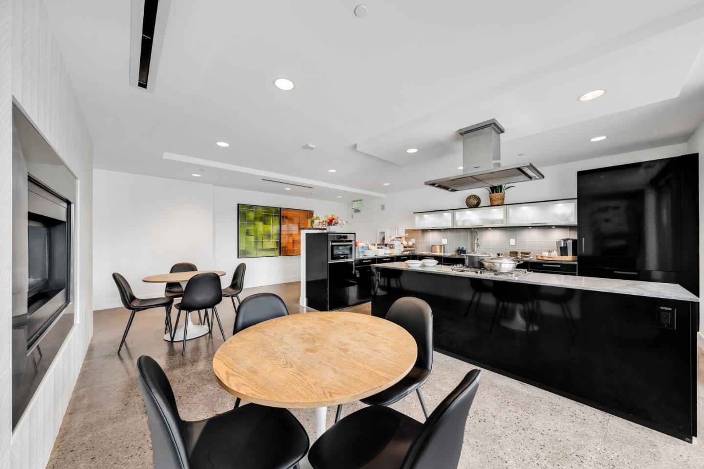 Detail Gallery Image 42 of 70 For 88 E San Fernando St #1403,  San Jose,  CA 95113 - 2 Beds | 2/1 Baths