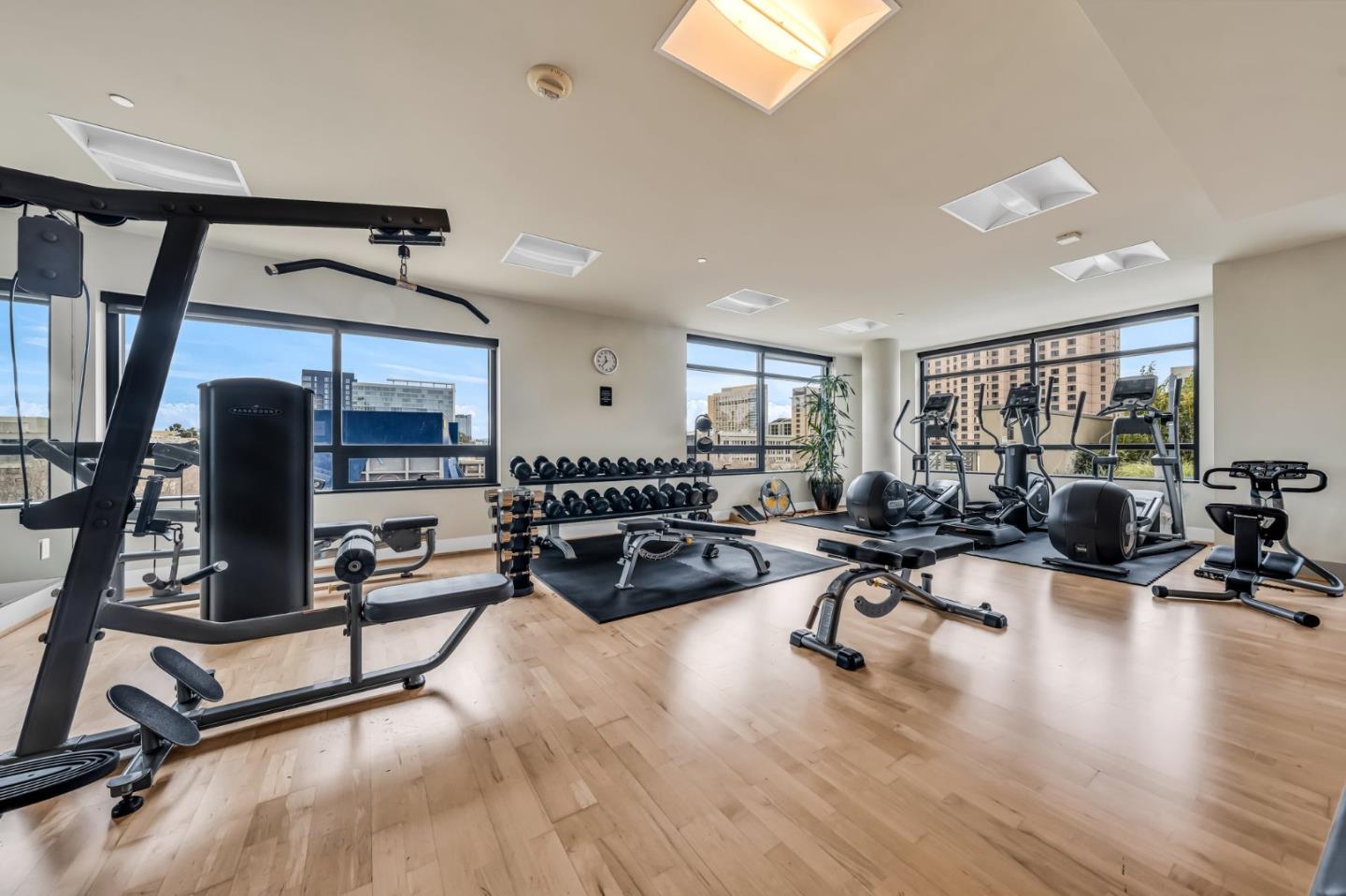Detail Gallery Image 44 of 70 For 88 E San Fernando St #1403,  San Jose,  CA 95113 - 2 Beds | 2/1 Baths
