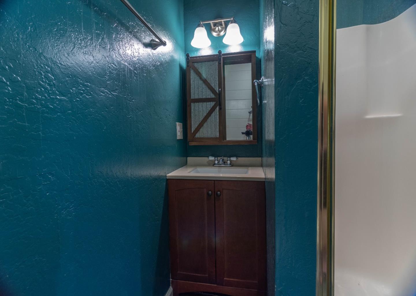 Detail Gallery Image 11 of 30 For 1785 Lakeside Dr, Felton,  CA 95018 - 2 Beds | 2 Baths