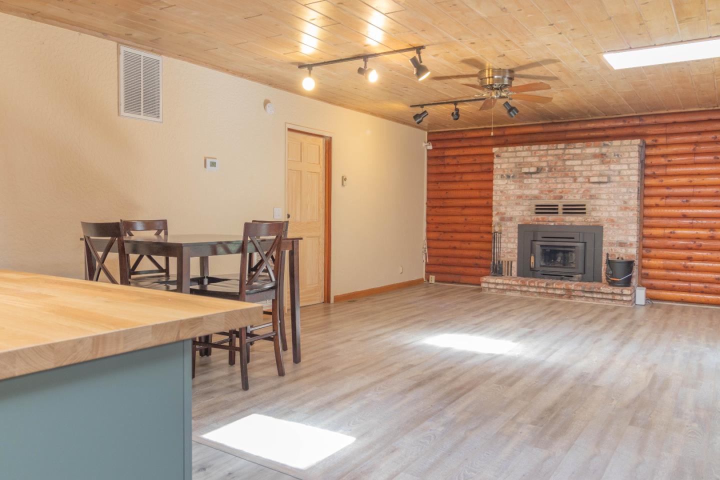 Detail Gallery Image 12 of 30 For 1785 Lakeside Dr, Felton,  CA 95018 - 2 Beds | 2 Baths