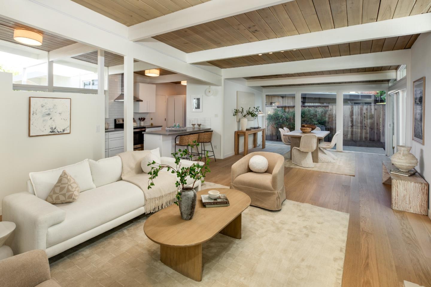 Detail Gallery Image 10 of 49 For 428 E Charleston Rd, Palo Alto,  CA 94306 - 3 Beds | 2 Baths