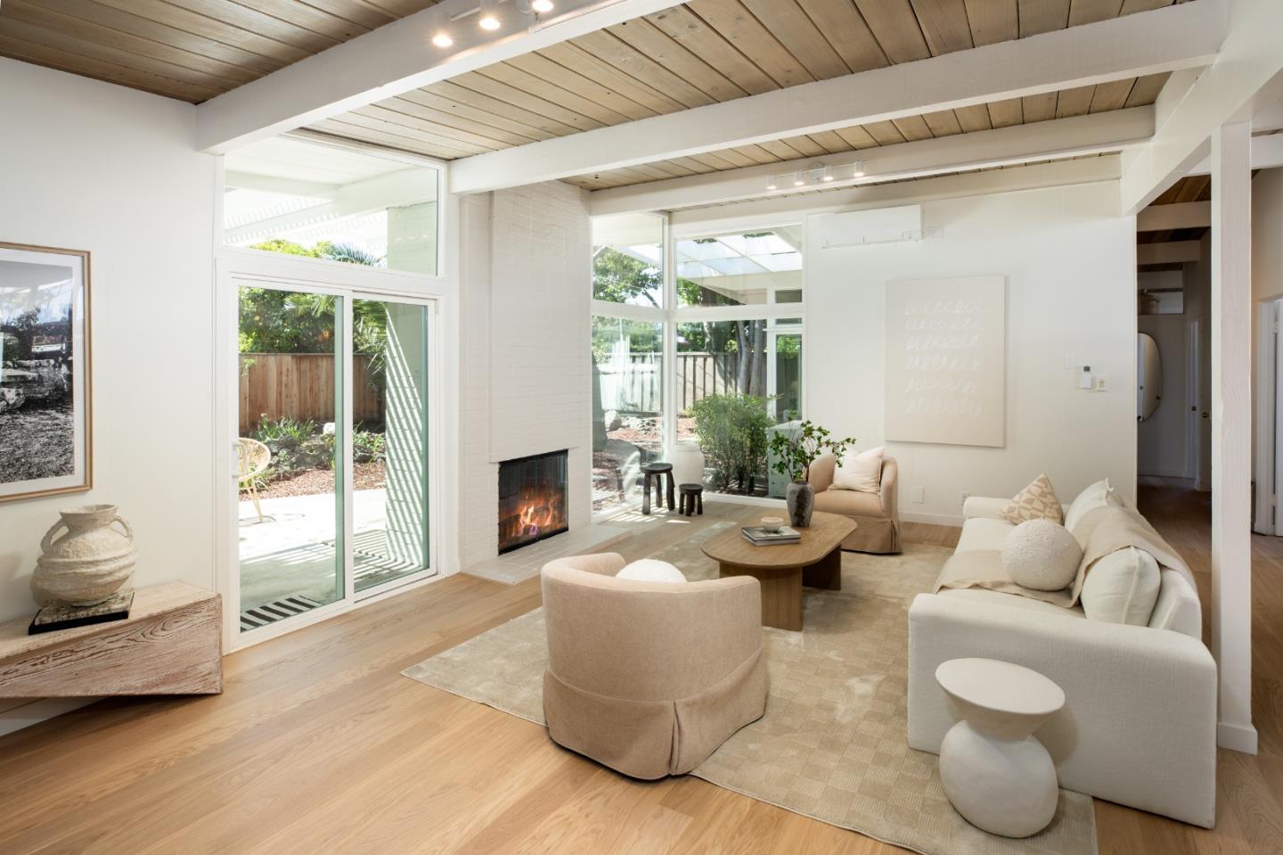 Detail Gallery Image 13 of 49 For 428 E Charleston Rd, Palo Alto,  CA 94306 - 3 Beds | 2 Baths