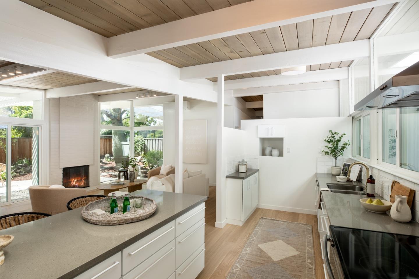 Detail Gallery Image 15 of 49 For 428 E Charleston Rd, Palo Alto,  CA 94306 - 3 Beds | 2 Baths