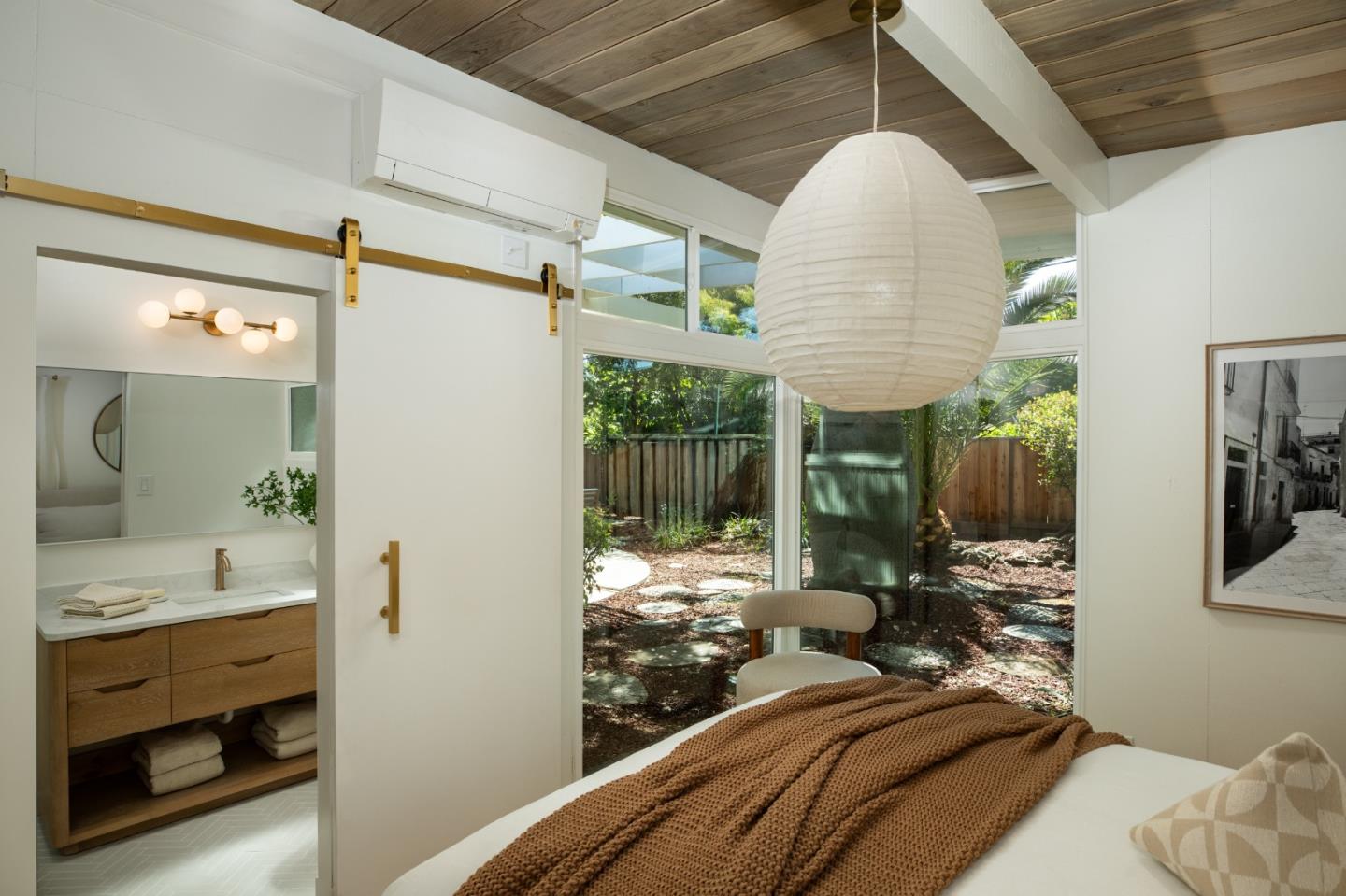 Detail Gallery Image 21 of 49 For 428 E Charleston Rd, Palo Alto,  CA 94306 - 3 Beds | 2 Baths