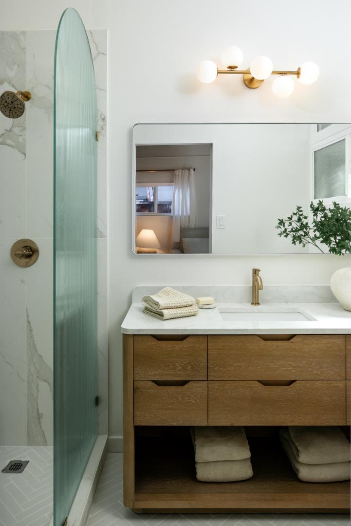 Detail Gallery Image 22 of 49 For 428 E Charleston Rd, Palo Alto,  CA 94306 - 3 Beds | 2 Baths