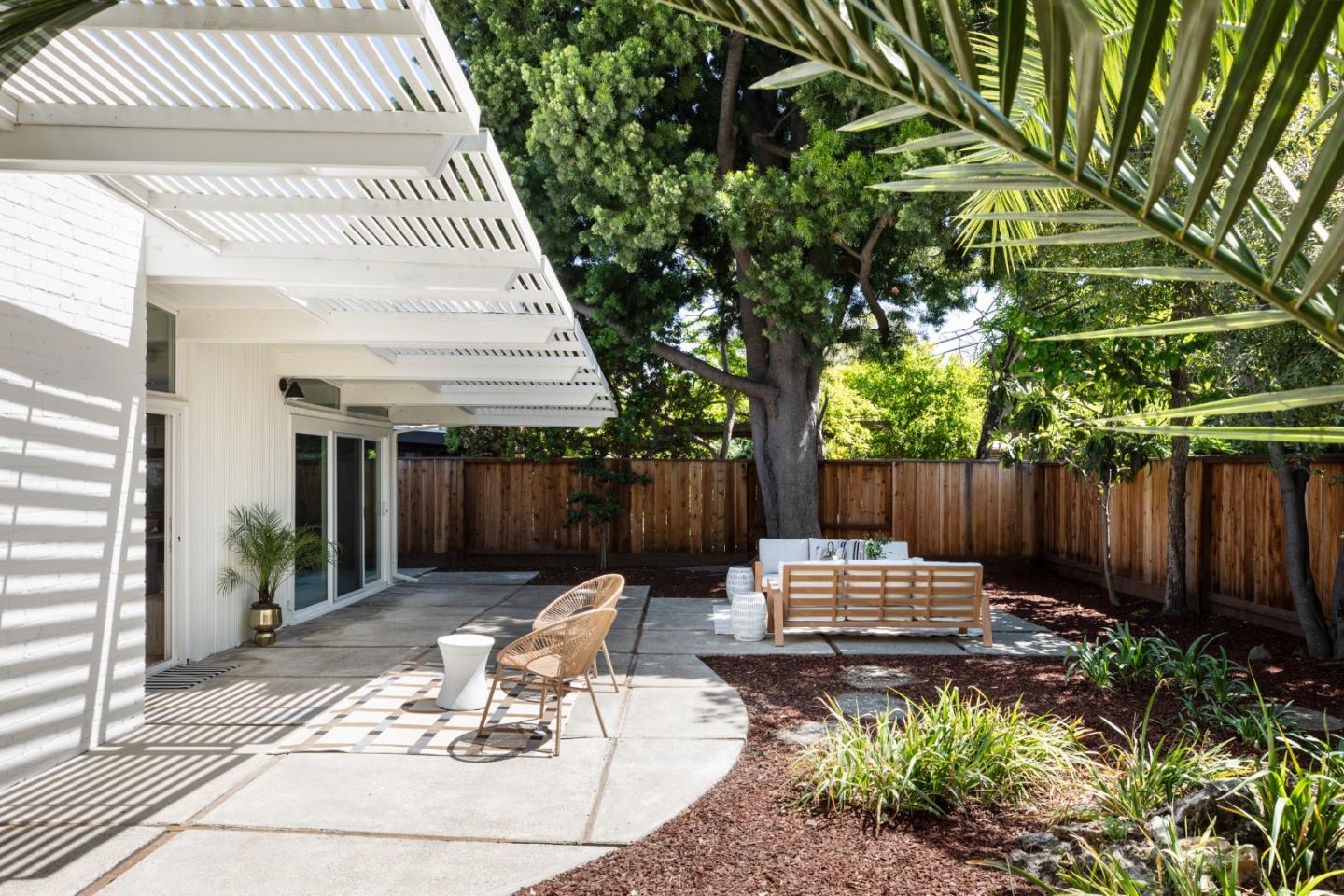 Detail Gallery Image 30 of 49 For 428 E Charleston Rd, Palo Alto,  CA 94306 - 3 Beds | 2 Baths