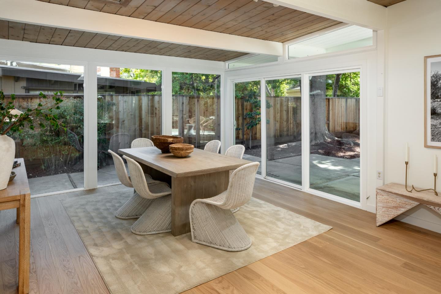 Detail Gallery Image 7 of 49 For 428 E Charleston Rd, Palo Alto,  CA 94306 - 3 Beds | 2 Baths