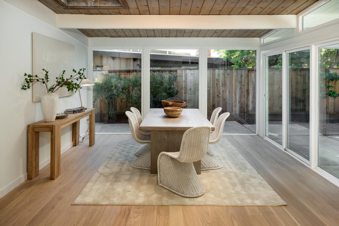 Detail Gallery Image 8 of 49 For 428 E Charleston Rd, Palo Alto,  CA 94306 - 3 Beds | 2 Baths