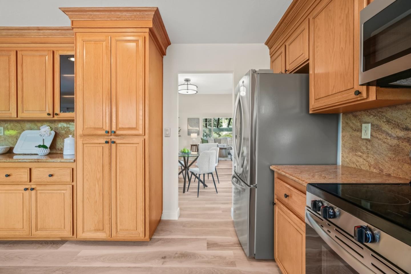 Detail Gallery Image 18 of 80 For 354 Port Royal Ave, Foster City,  CA 94404 - 4 Beds | 2/1 Baths
