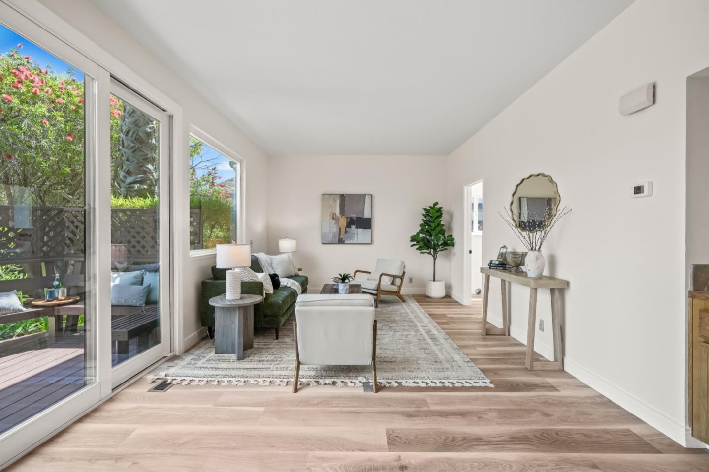 Detail Gallery Image 27 of 80 For 354 Port Royal Ave, Foster City,  CA 94404 - 4 Beds | 2/1 Baths