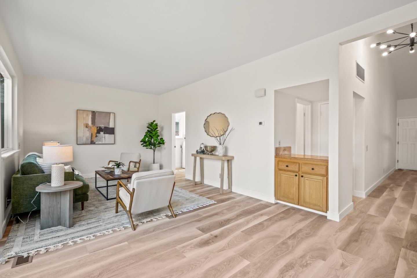 Detail Gallery Image 28 of 80 For 354 Port Royal Ave, Foster City,  CA 94404 - 4 Beds | 2/1 Baths