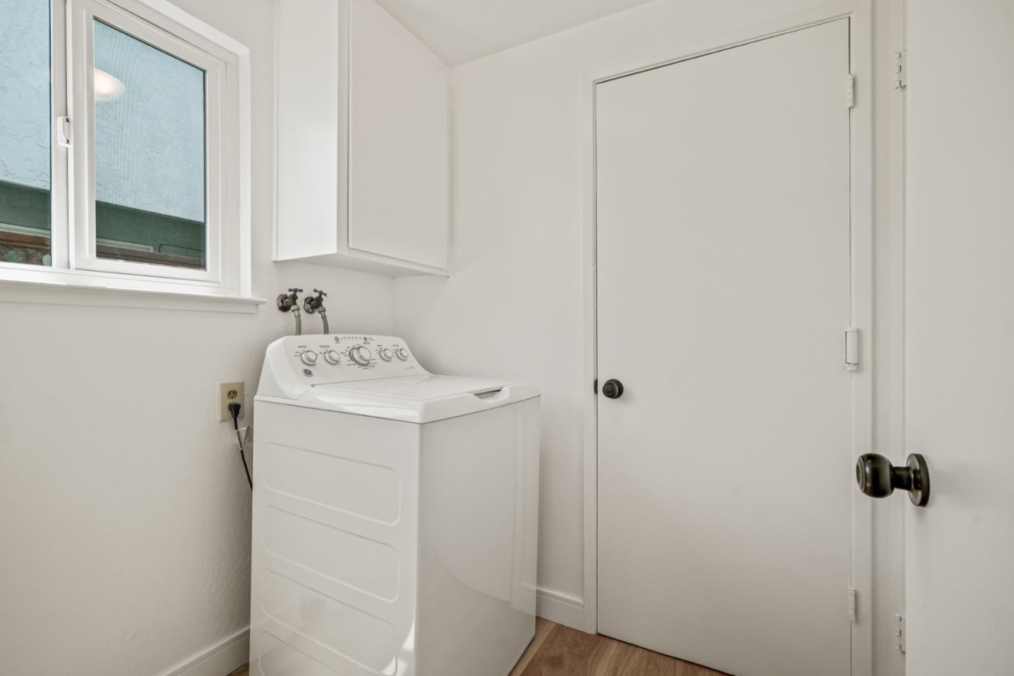 Detail Gallery Image 31 of 80 For 354 Port Royal Ave, Foster City,  CA 94404 - 4 Beds | 2/1 Baths