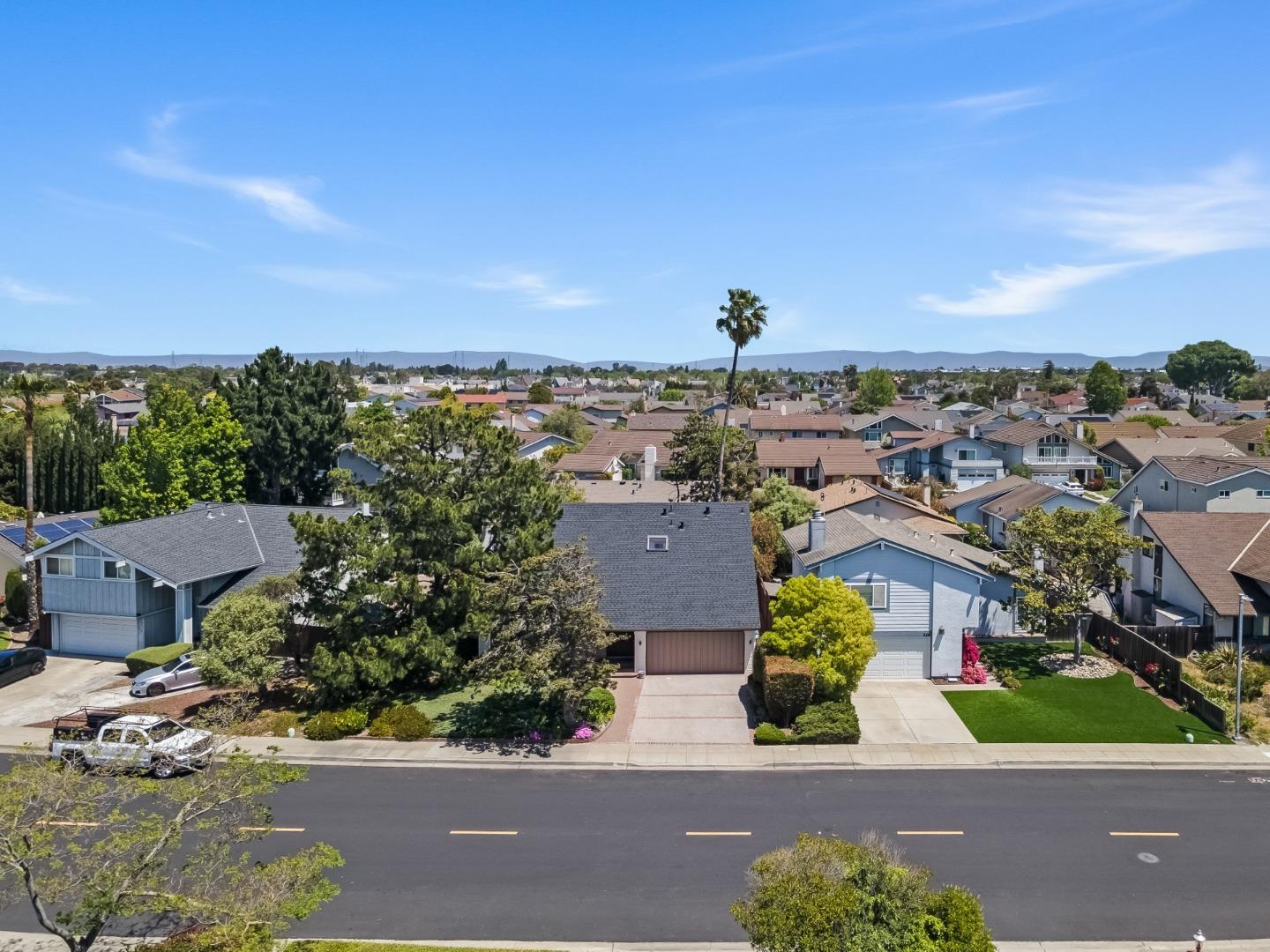 Detail Gallery Image 72 of 80 For 354 Port Royal Ave, Foster City,  CA 94404 - 4 Beds | 2/1 Baths