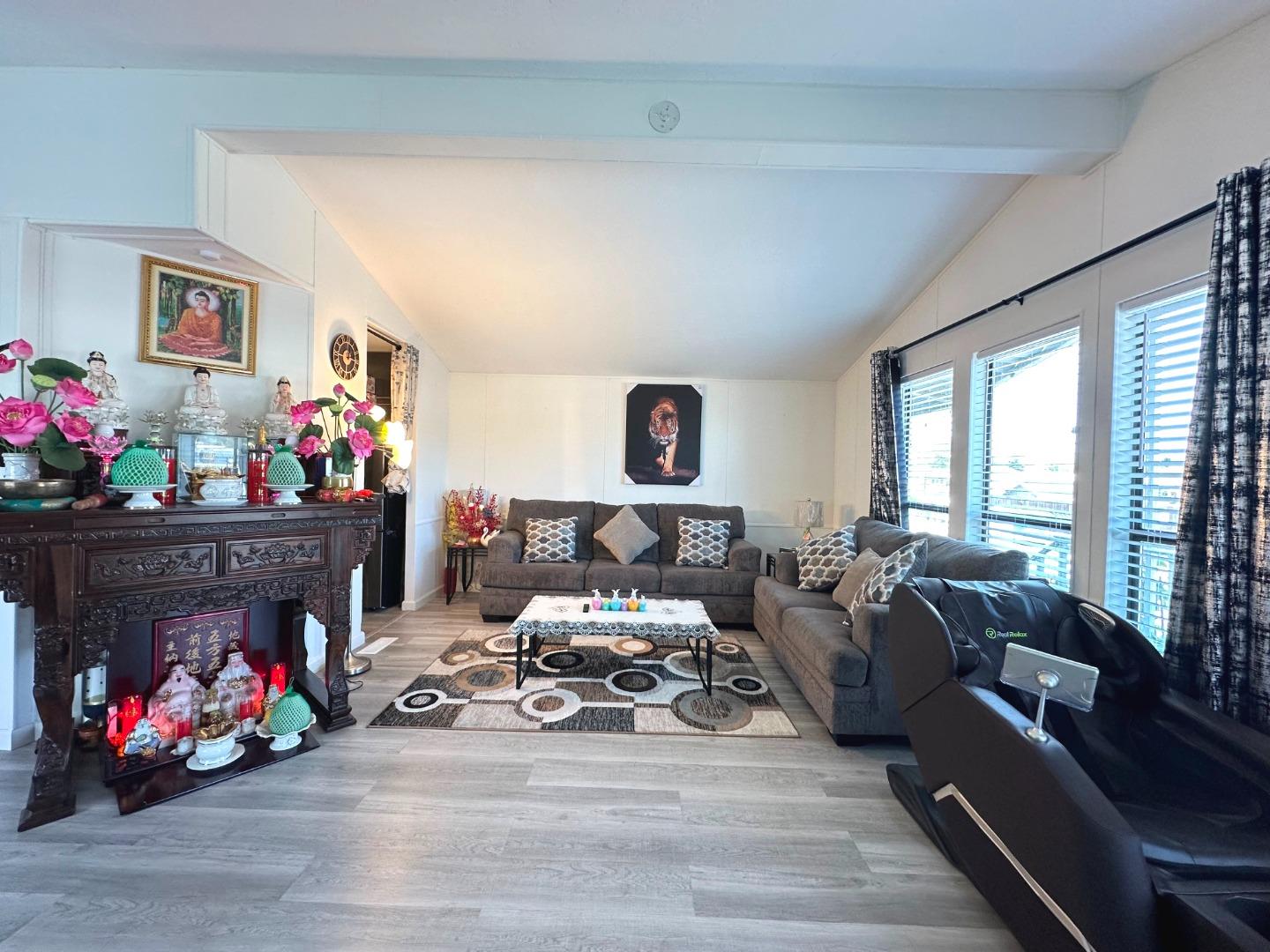Detail Gallery Image 3 of 18 For 2150 Almaden Rd #73,  San Jose,  CA 95125 - 2 Beds | 2 Baths