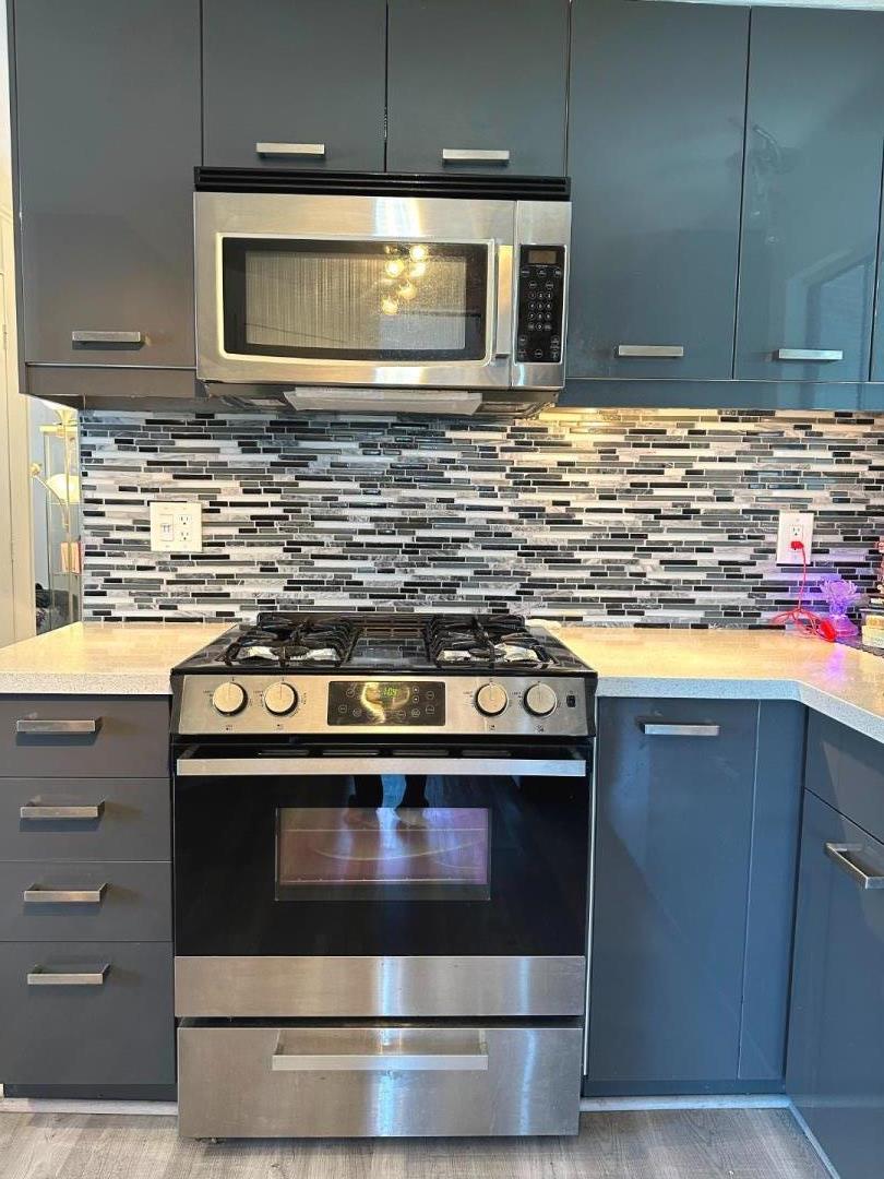 Detail Gallery Image 7 of 18 For 2150 Almaden Rd #73,  San Jose,  CA 95125 - 2 Beds | 2 Baths