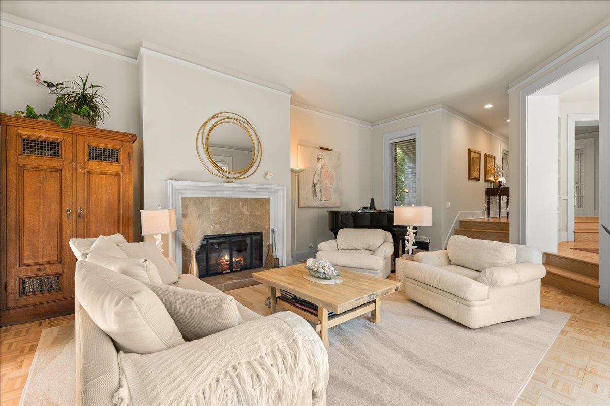 Detail Gallery Image 11 of 49 For 117 Moore Creek Rd, Santa Cruz,  CA 95060 - 4 Beds | 3/1 Baths