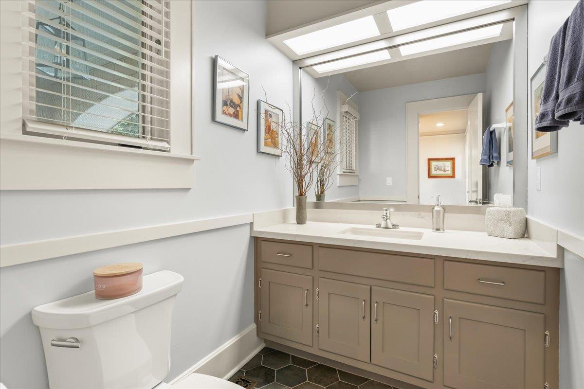 Detail Gallery Image 20 of 49 For 117 Moore Creek Rd, Santa Cruz,  CA 95060 - 4 Beds | 3/1 Baths